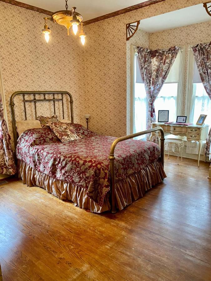 Pansy'S Parlor Bed & Breakfast Golden Kültér fotó